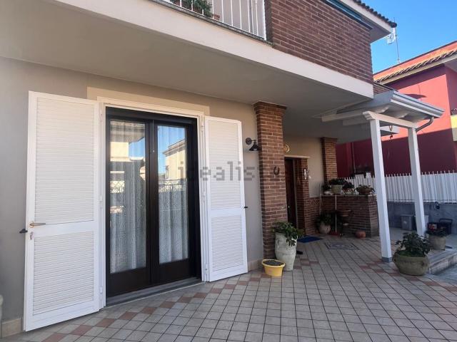 Villetta a schiera in vendita di 160 m² in Via Modica