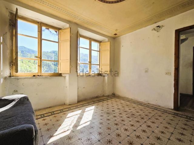 Villetta a schiera in vendita di 160 m² in Via Martiri della Resistenza