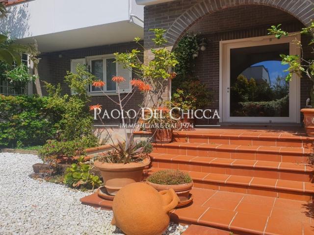 Villetta a schiera in vendita di 160 m² in Via Numa Campi, 34
