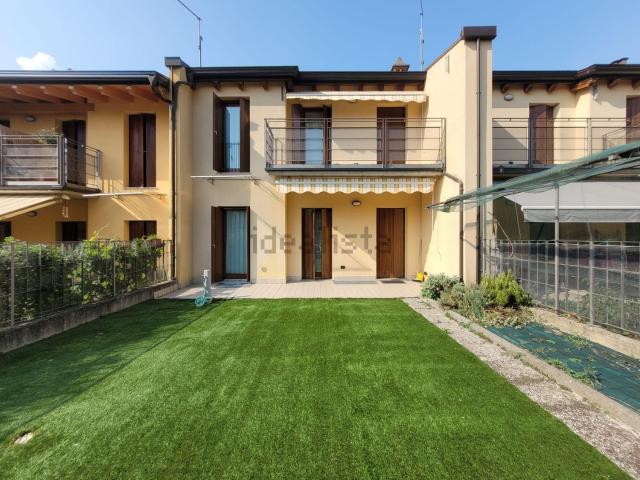 Villetta a schiera in vendita di 160 m² in Via Panizza, 10
