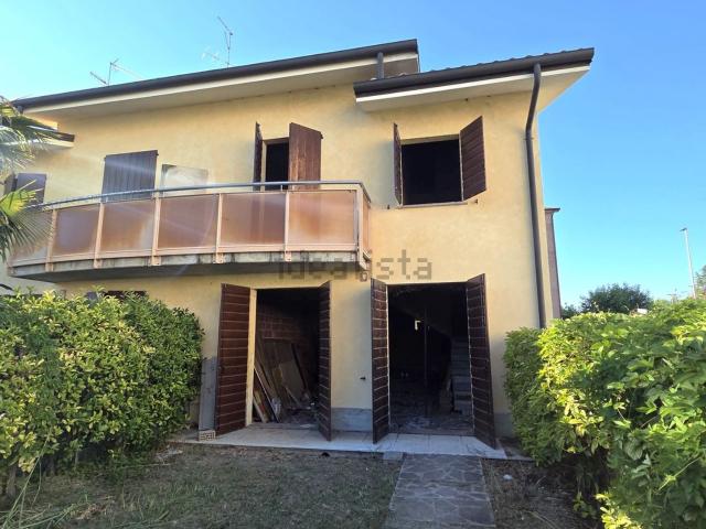 Villetta a schiera in vendita di 160 m² in Via Pietro Nenni