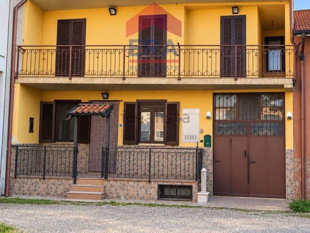 Villetta a schiera in vendita di 160 m² in Via Pionnio, 9