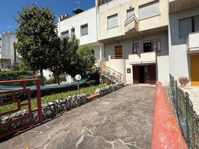 Villetta a schiera in vendita di 160 m² in Viale XXV Aprile, 15