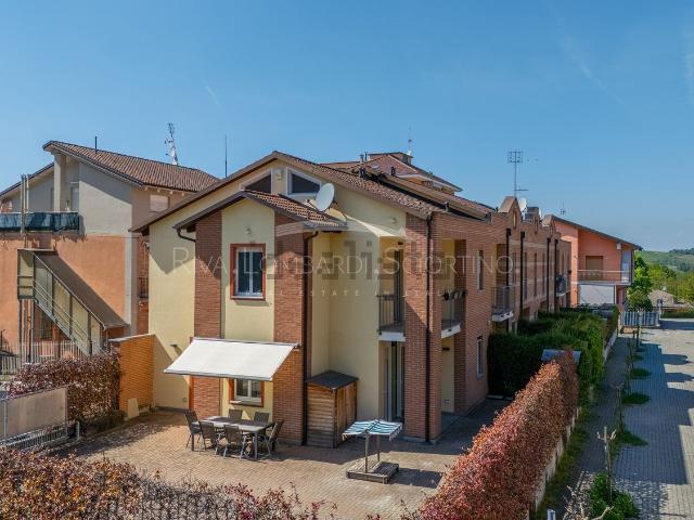 Villetta a schiera in vendita di 160 m² in Viale Bianco Corrado, 26