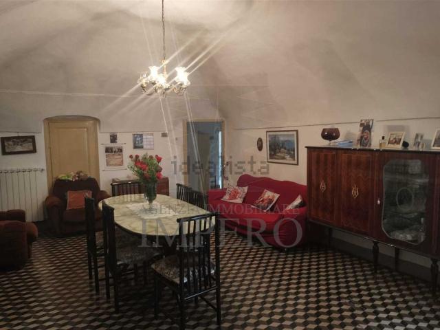 Villetta a schiera in vendita di 160 m² in Piazza Martiri Libertà