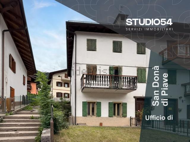 Villetta a schiera in vendita di 161 m² in Via Cella
