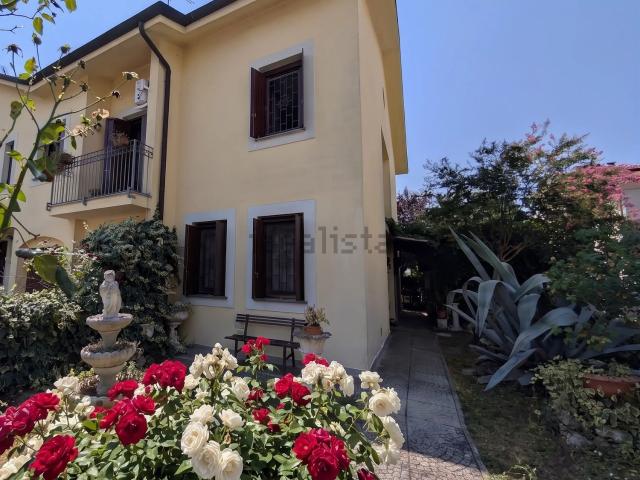 Villetta a schiera in vendita di 162 m²