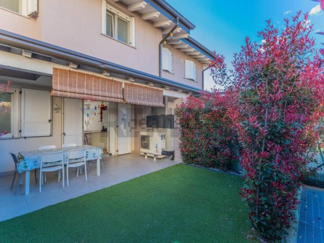 Villetta a schiera in vendita di 162 m² in Via Calatafimi, 9