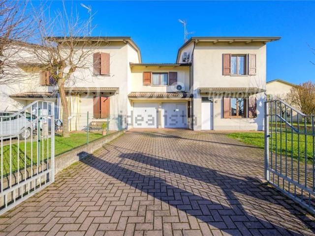 Villetta a schiera in vendita di 162 m² in Via Don Giuseppe Pasini, 9