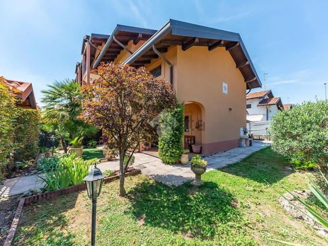 Villetta a schiera in vendita di 162 m² in Via Monte Generoso, 156