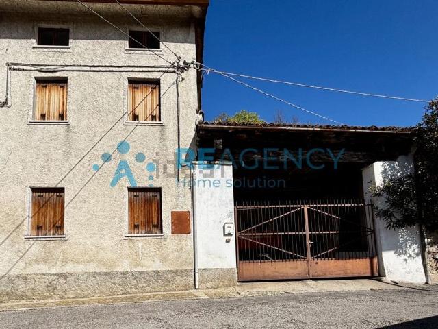 Villetta a schiera in vendita di 162 m² in Via Perinello