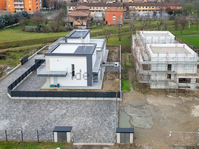 Villetta a schiera in vendita di 163 m² in Via Pietro Melecchi