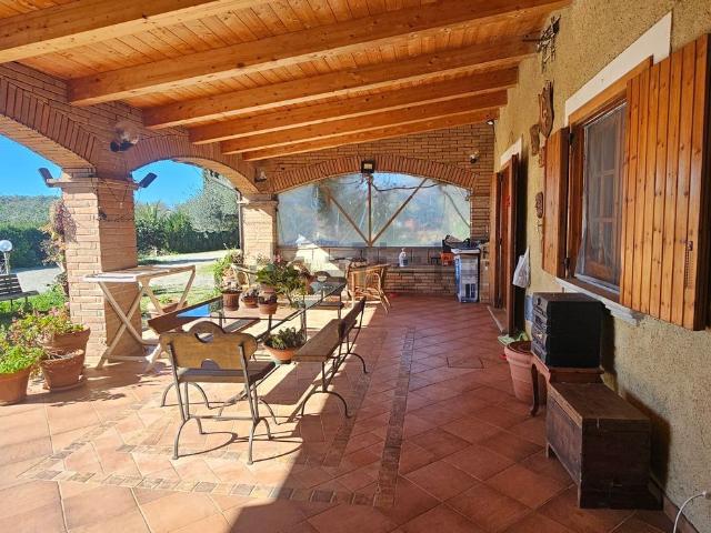 Villetta a schiera in vendita di 163 m² in Strada Provinciale Duecentoquarantuno