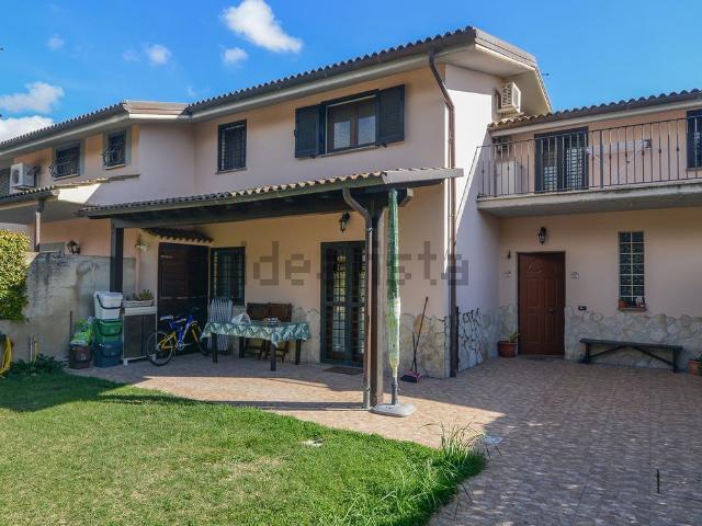 Villetta a schiera in vendita di 164 m²