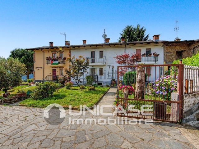 Villetta a schiera in vendita di 164 m² in Via Comba Carle, 19