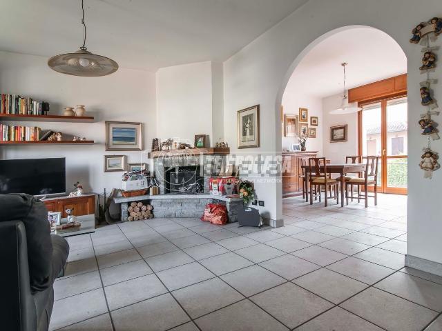 Villetta a schiera in vendita di 164 m² in Via Lattuada, 6