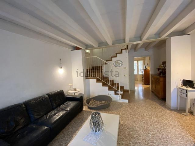 Villetta a schiera in vendita di 165 m² in Via Cantarana
