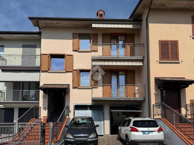 Villetta a schiera in vendita di 165 m² in Via Aldo Moro, 12