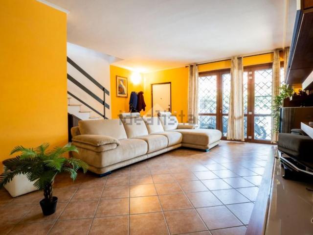 Villetta a schiera in vendita di 165 m² in Via Ippolito Nievo, 24