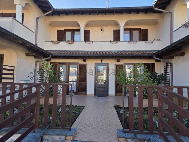 Villetta a schiera in vendita di 165 m² in Via Matteotti, 30