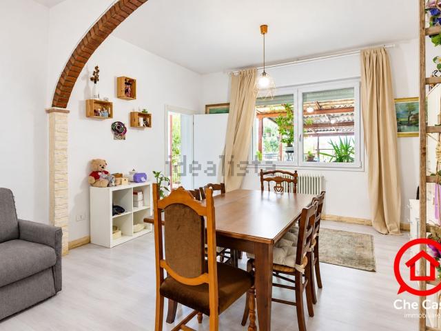 Villetta a schiera in vendita di 165 m² in Via Masiera II, 1015