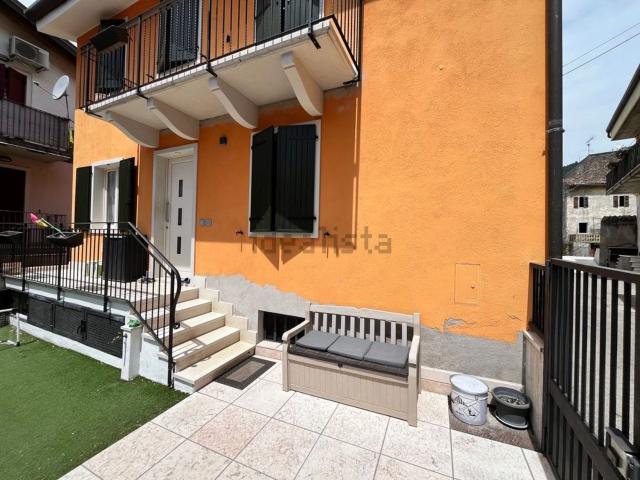 Villetta a schiera in vendita di 165 m² in Via Tuazzi, 17