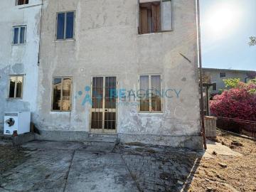 Villetta a schiera in vendita di 165 m² in Salita Monte Nero