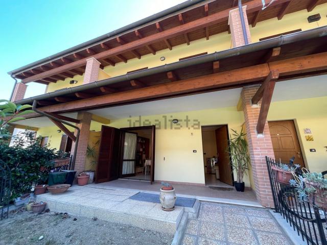 Villetta a schiera in vendita di 166 m² in Via R. Paolucci, 9