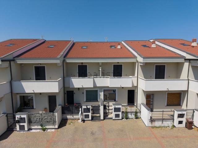 Villetta a schiera in vendita di 166 m² in Via Rio Rosso