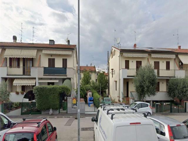 Villetta a schiera in vendita di 166 m² in Via VIII Marzo