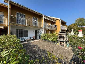 Villetta a schiera in vendita di 167 m² in Via C. Pavese