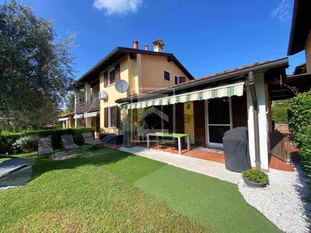 Villetta a schiera in vendita di 167 m² in Via Castellana