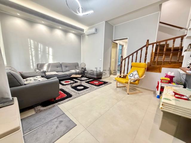 Villetta a schiera in vendita di 167 m² in Via dell&apos Abete