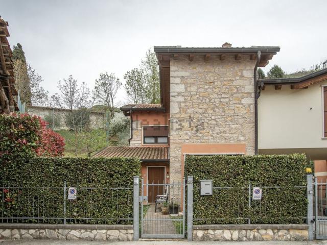 Villetta a schiera in vendita di 167 m² in Contrada Pozza