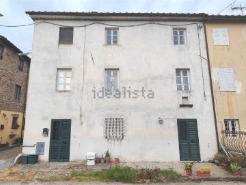 Villetta a schiera in vendita di 168 m² in Via Santa Maria del Giudice, 1642