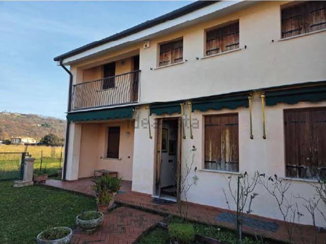 Villetta a schiera in vendita di 169 m²