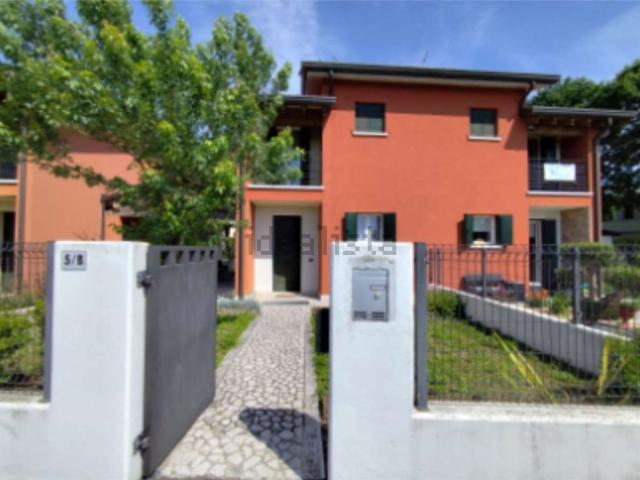 Villetta a schiera in vendita di 169 m² in Via Fontanelle, 5