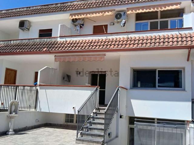 Villetta a schiera in vendita di 169 m² in Via Salvo d&apos Acquisto