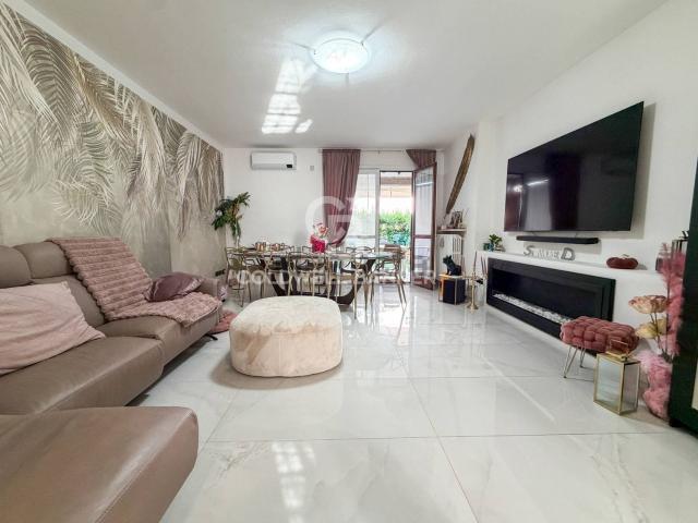 Villetta a schiera in vendita di 169 m² in Via Tommaso Albinoni