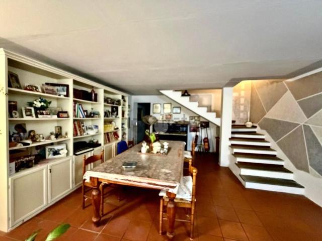 Villetta a schiera in vendita di 170 m² in Via Pirolo, 20