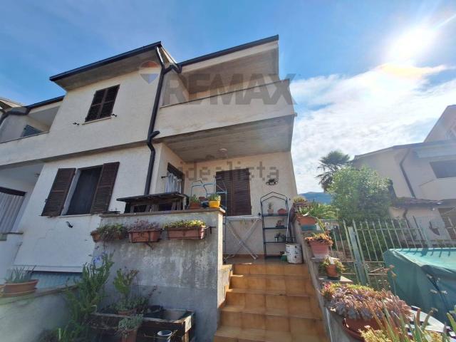 Villetta a schiera in vendita di 170 m²