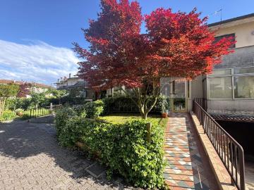 Villetta a schiera in vendita di 170 m² in Via A. De Gasperi, 30