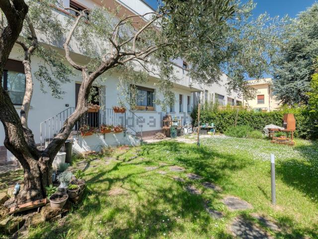 Villetta a schiera in vendita di 170 m² in Via Antonio MeuccI, 41