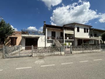 Villetta a schiera in vendita di 170 m² in Via Anselmo Girotti