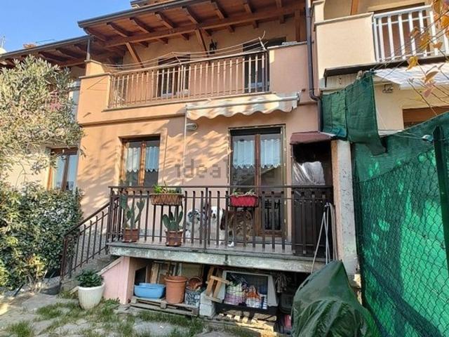 Villetta a schiera in vendita di 170 m² in Via Bruno Castagna