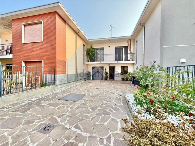 Villetta a schiera in vendita di 170 m² in Via delle Rosette, 118