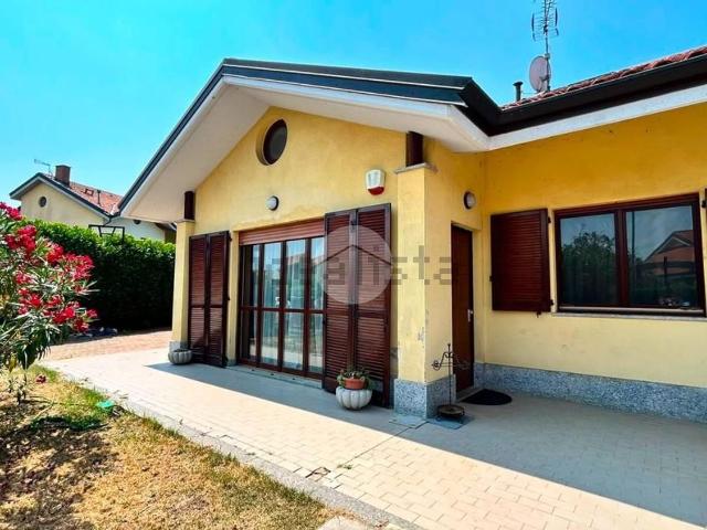 Villetta a schiera in vendita di 170 m² in Via Nilde Iotti, 6