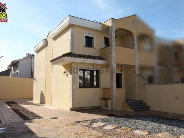 Villetta a schiera in vendita di 170 m² in Via Sant&apos Anna, 13