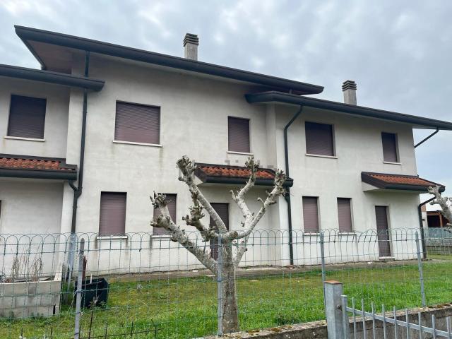 Villetta a schiera in vendita di 170 m² in Via Po Brondolo