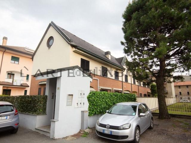 Villetta a schiera in vendita di 170 m² in Via Paolo Taverna, 20